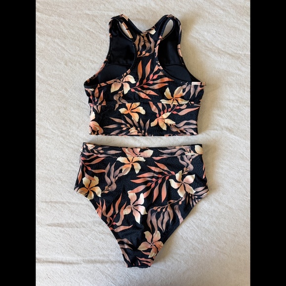 NWOT Billabong Coral Gardeners Hawaii Bikini Set - Multi / S/8 - Picture 3 of 6
